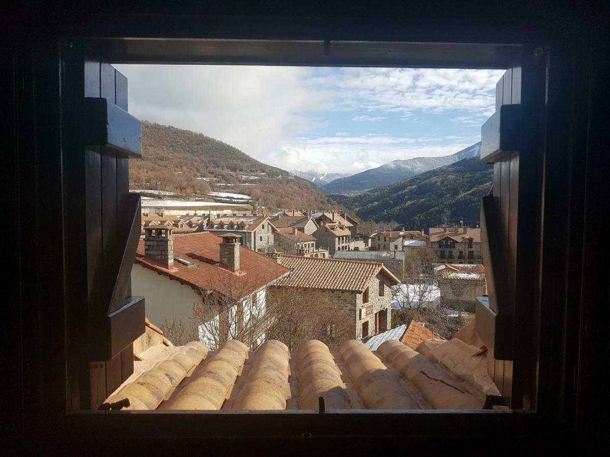 Apartamentos Casa Alcaire Gavín Kültér fotó